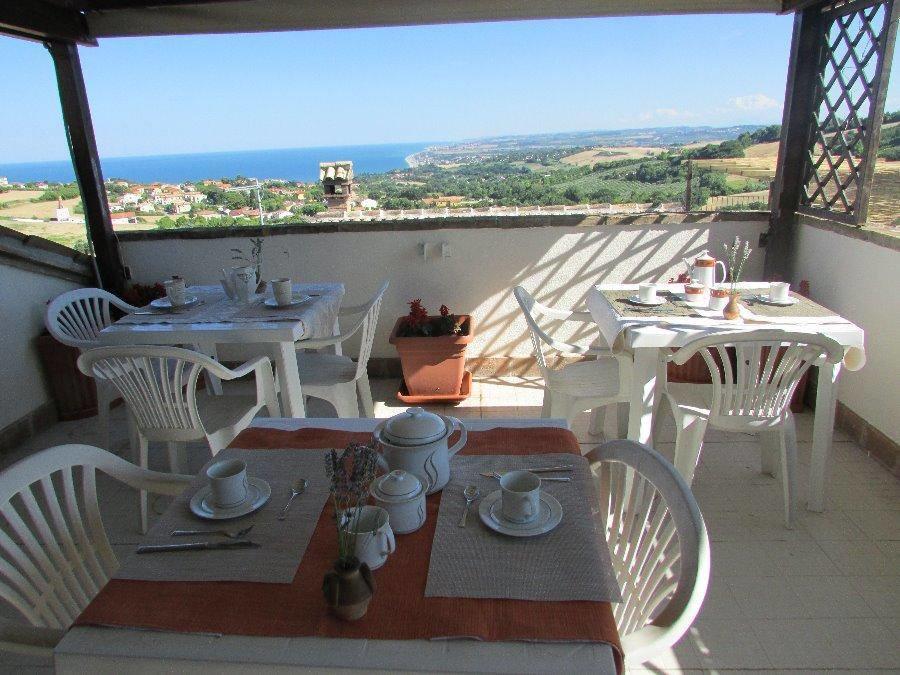 B&B A Casa Mia Sirolo Exterior photo